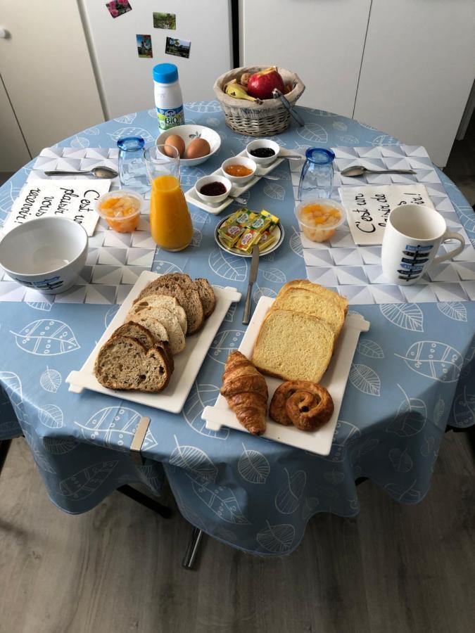 « Chez Annie » Bed and Breakfast Doué-la-Fontaine Buitenkant foto
